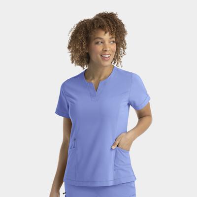 🤩 Featuring a modern fit, cutaway sleeves, and contrasting side panels,  the IRG Edge scrub top puts a fresh twist on a classic workwea